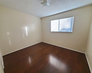 2810 Arrowhead Drive - Photo Thumbnail 23