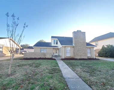 2810 Arrowhead Drive - Photo Thumbnail 24