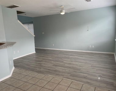 9022 Elm Drake Lane - Photo Thumbnail 3