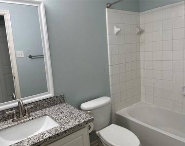 9022 Elm Drake Lane - Photo Thumbnail 16