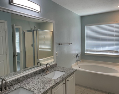 9022 Elm Drake Lane - Photo Thumbnail 10