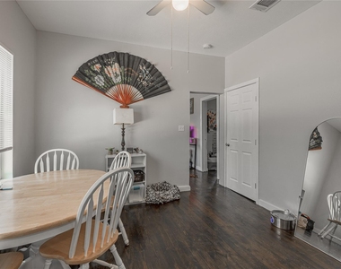 3210 Elks Drive - Photo Thumbnail 9