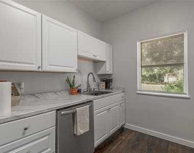 3210 Elks Drive - Photo Thumbnail 11
