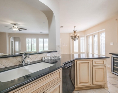 12411 Santiago Cove Lane - Photo Thumbnail 13