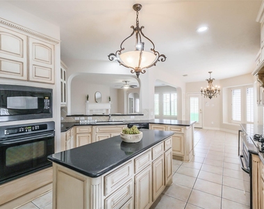 12411 Santiago Cove Lane - Photo Thumbnail 12