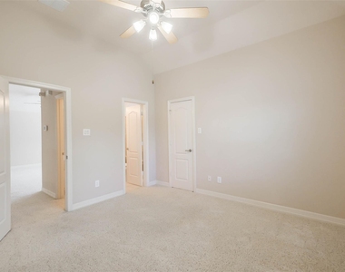 12411 Santiago Cove Lane - Photo Thumbnail 42