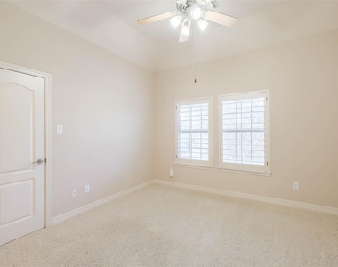 12411 Santiago Cove Lane - Photo Thumbnail 41