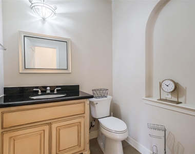 12411 Santiago Cove Lane - Photo Thumbnail 17
