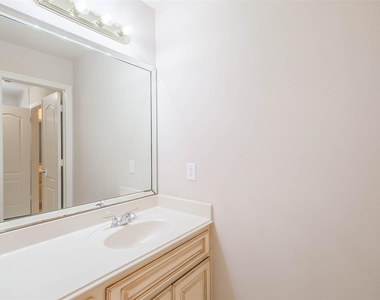 12411 Santiago Cove Lane - Photo Thumbnail 37