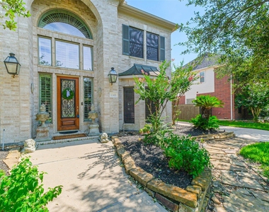 12411 Santiago Cove Lane - Photo Thumbnail 2