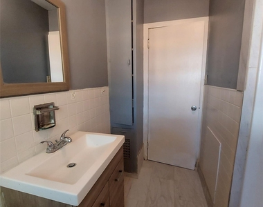 1025 6th Street - Photo Thumbnail 4