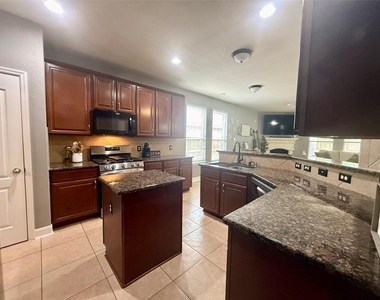 31310 Evergreen Park Lane - Photo Thumbnail 6
