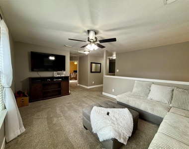 31310 Evergreen Park Lane - Photo Thumbnail 15