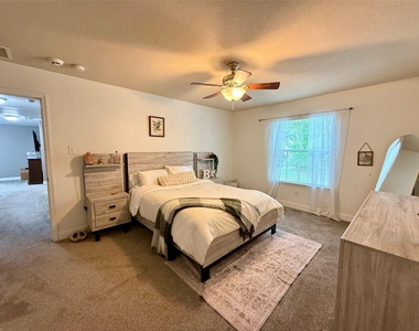 31310 Evergreen Park Lane - Photo Thumbnail 17