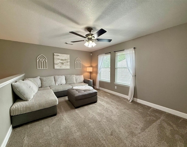 31310 Evergreen Park Lane - Photo Thumbnail 14