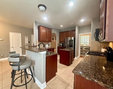 31310 Evergreen Park Lane - Photo Thumbnail 4