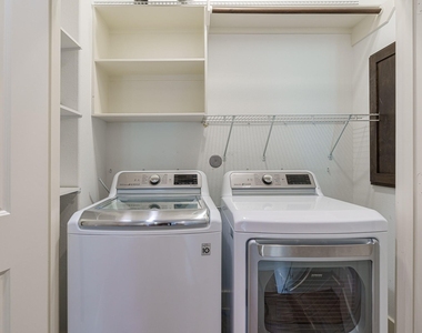 225 Knox Street - Photo Thumbnail 16