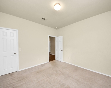 25827 Kinship Court - Photo Thumbnail 10