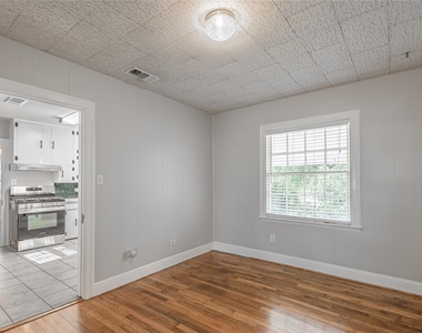 1415 22nd Street - Photo Thumbnail 7