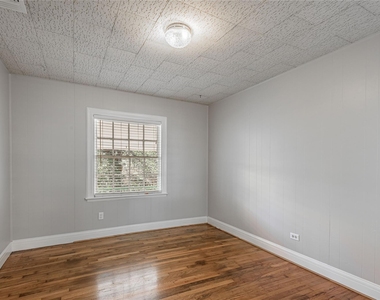 1415 22nd Street - Photo Thumbnail 6