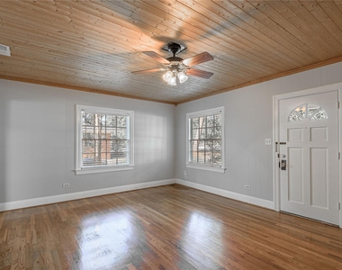 1415 22nd Street - Photo Thumbnail 4