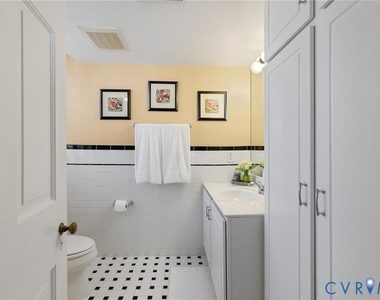 27 W Locke Lane - Photo Thumbnail 9