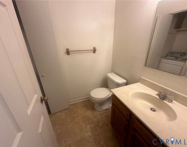 7812 Coachford Court - Photo Thumbnail 7