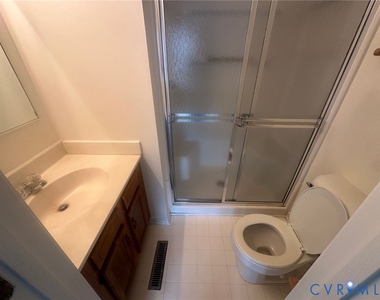 7812 Coachford Court - Photo Thumbnail 3