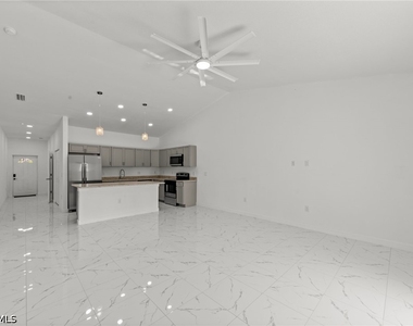 1940 Laverna Avenue - Photo Thumbnail 10