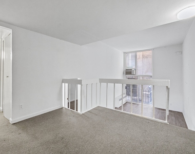 33 Gold Street - Photo Thumbnail 4
