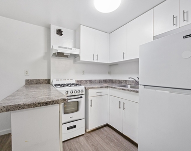 33 Gold Street - Photo Thumbnail 2