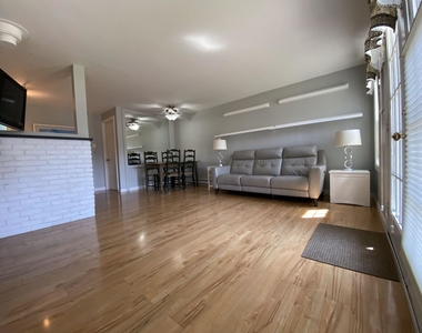 118 Washington - Photo Thumbnail 2