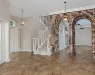 50 Marquise Oaks Place - Photo Thumbnail 4
