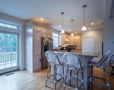 156 North Shore - Photo Thumbnail 11
