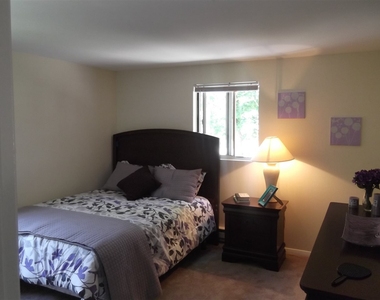 93 West - Photo Thumbnail 24