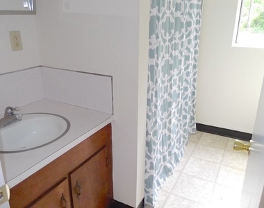 93 West - Photo Thumbnail 31