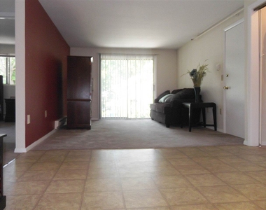 93 West - Photo Thumbnail 19