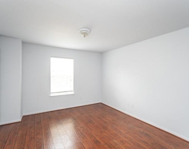 2322 Cool Springs Lane - Photo Thumbnail 39