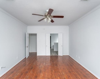 2322 Cool Springs Lane - Photo Thumbnail 24