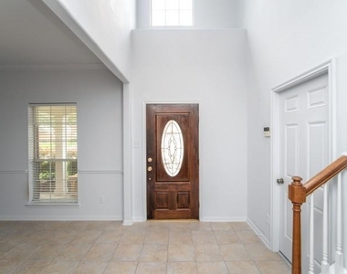 2322 Cool Springs Lane - Photo Thumbnail 3