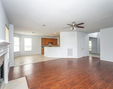 2322 Cool Springs Lane - Photo Thumbnail 21