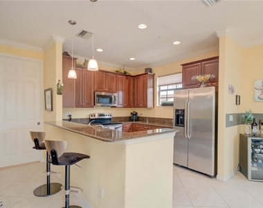 11220 Paseo Grande Boulevard - Photo Thumbnail 6