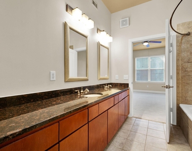 300 St Joseph Parkway - Photo Thumbnail 21