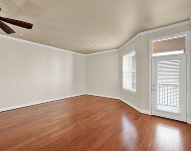 300 St Joseph Parkway - Photo Thumbnail 11
