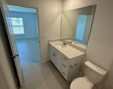11918 Savanna Lakes Boulevard - Photo Thumbnail 12