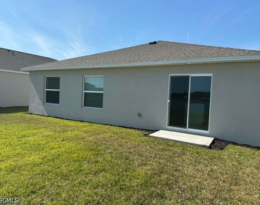 11918 Savanna Lakes Boulevard - Photo Thumbnail 5