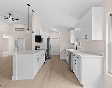 3358 Sabal Springs Boulevard - Photo Thumbnail 9