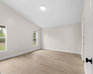 3358 Sabal Springs Boulevard - Photo Thumbnail 13
