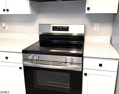 4728 Orange Grove Boulevard - Photo Thumbnail 4