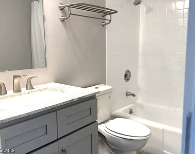 4728 Orange Grove Boulevard - Photo Thumbnail 10